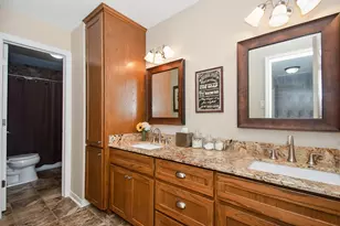 9112 Pilgrim Cir, Rosharon, TX 77583 - Photo 17