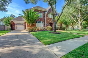 3202 Oakland Dr, Sugar Land, TX 77479 - Photo 1