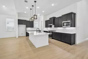 18075 Brennie Bird Ln, Conroe, TX 77302 - Photo 3