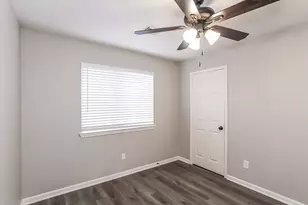 10518 Southway Bend Ln, Houston, TX 77034 - Photo 15