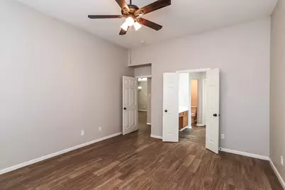 10518 Southway Bend Lane, Houston, TX 77034 - Photo 11