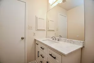 10919 Rustling Winds Dr, Houston, TX 77064 - Photo 17