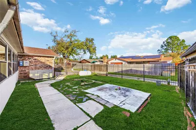 14515 Merry Meadow Drive, Houston, TX 77049 - Photo 25