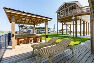 1185 Mabry St, Gilchrist, TX 77617 - Photo 21