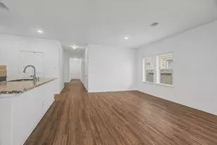 4714 Painted Bunting Ln, Baytown, TX 77521 - Photo 13