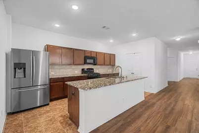 4714 Painted Bunting Lane, Baytown, TX 77521 - Photo 5