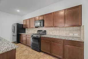 4714 Painted Bunting Ln, Baytown, TX 77521 - Photo 7