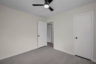 7329 Gleason Rd, Houston, TX 77016 - Photo 11