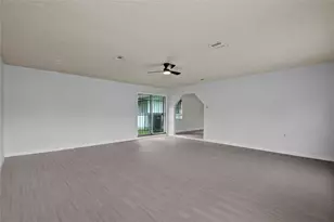7329 Gleason Rd, Houston, TX 77016 - Photo 7