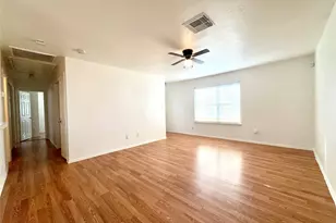 8225 Gladstone St, Houston, TX 77051 - Photo 9