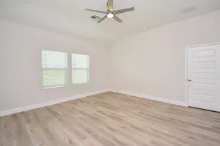 7230 Toluca Dr, Rosharon, TX 77583 - Photo 11