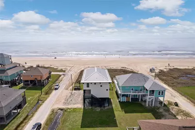 775 Townsend Drive, Crystal Beach, TX 77650 - Photo 7