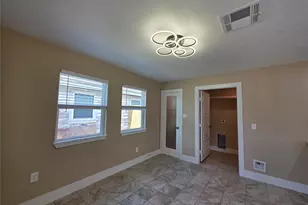 2306 19th Ave N, Texas City, TX 77590 - Photo 7