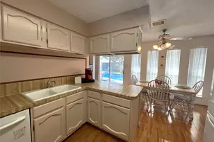 10219 Crescent Moon Dr, Houston, TX 77064 - Photo 7