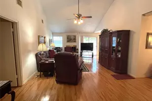 10219 Crescent Moon Dr, Houston, TX 77064 - Photo 3