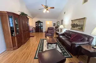 10219 Crescent Moon Dr, Houston, TX 77064 - Photo 5