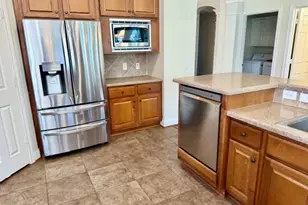 1810 Rippling Water Ct, Sugar Land, TX 77479 - Photo 11