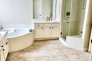 1810 Rippling Water Ct, Sugar Land, TX 77479 - Photo 27