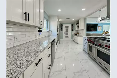 19310 Enchanted Oaks Dr, Spring, TX 77388 - Photo 17