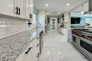 19310 Enchanted Oaks Dr, Spring, TX 77388 - Photo 17