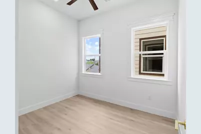 821 821 N Loop Center S #1, Houston, TX 77022 - Photo 9