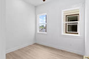 821 821 N Loop Center S, Houston, TX 77022 - Photo 9