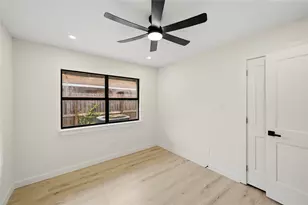 5322 Briarbend Dr, Houston, TX 77096 - Photo 41