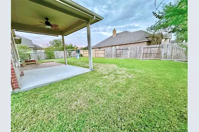 12801 Winter Springs Drive, Pearland, TX 77584 - Photo 23