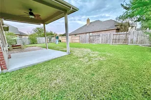 12801 Winter Springs Dr, Pearland, TX 77584 - Photo 23