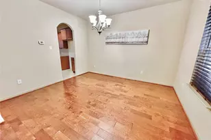 12801 Winter Springs Dr, Pearland, TX 77584 - Photo 3