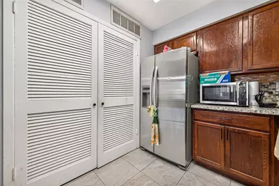 10555 Turtlewood Court #2105, Houston, TX 77072 - Photo 17
