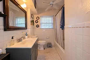 427 Doverfield Dr, Houston, TX 77037 - Photo 9