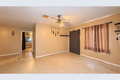427 Doverfield Drive, Houston, TX 77037 - Photo 3