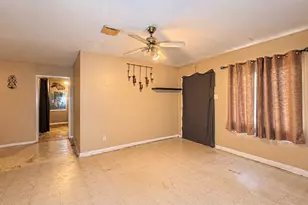427 Doverfield Dr, Houston, TX 77037 - Photo 3