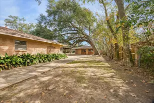 726 E Creekside Dr, Houston, TX 77024 - Photo 13