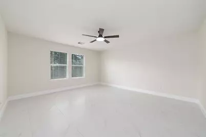 18119 Emerybrook Court, Richmond, TX 77407 - Photo 7