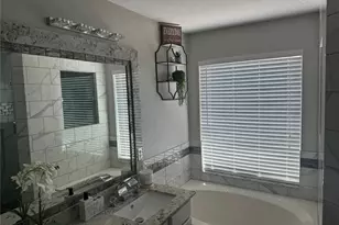 1923 Kaitlyn Dr, Houston, TX 77049 - Photo 9