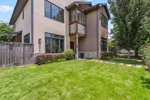 815 E 27th St, Houston, TX 77009 - Photo 3