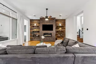 815 E 27th St, Houston, TX 77009 - Photo 13