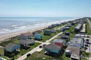 17518 Bristow Dr, Galveston, TX 77554 - Photo 27