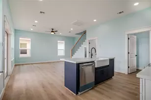 17518 Bristow Dr, Galveston, TX 77554 - Photo 5