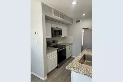 260 El Dorado Boulevard #2506, Webster, TX 77598 - Photo 5
