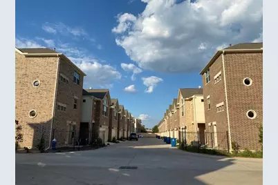 11604 Main Cypress Drive, Houston, TX 77025 - Photo 23