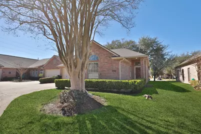 827 Apple Blossom Drive, Pearland, TX 77584 - Photo 1