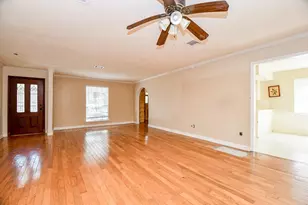 11507 Barwood Bend Dr, Houston, TX 77065 - Photo 7