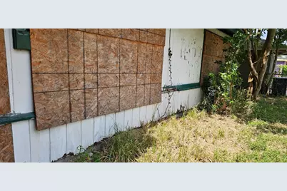 5233 Dieppe Street, Houston, TX 77033 - Photo 13