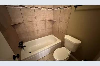8607 Knoll Forest Drive, Humble, TX 77338 - Photo 11