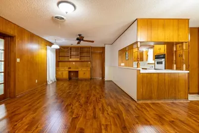 1700 Mustang Avenue, Bay City, TX 77414 - Photo 25