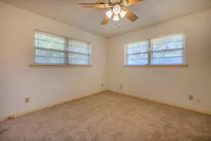 1700 Mustang Ave, Bay City, TX 77414 - Photo 11
