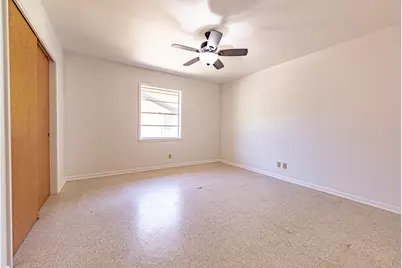 1220 N Avenue I, Shiner, TX 77984 - Photo 11